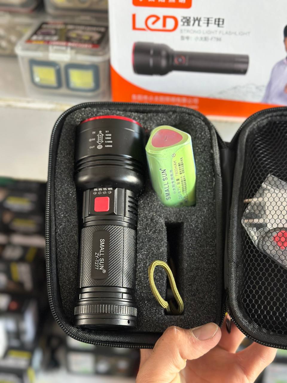 چراغ قوه دستی اسمال سان مدل ZY-T277 با نور LED مهتابی